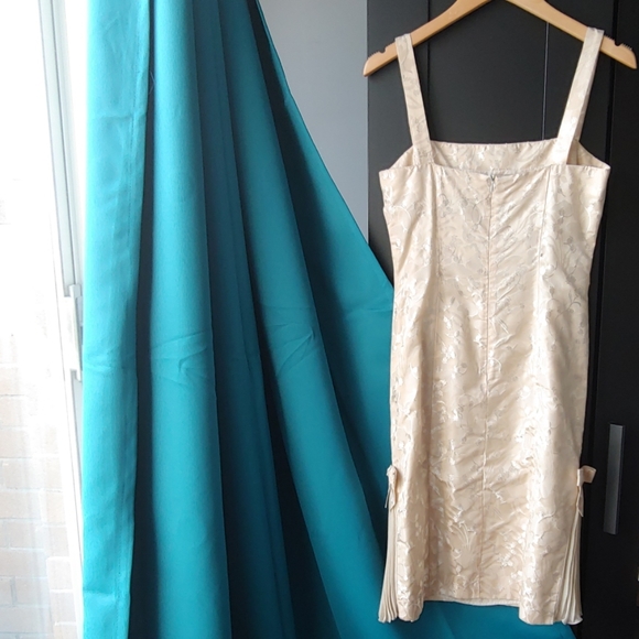 Miss Valentino Summer Cocktail Dress - Picture 2 of 5